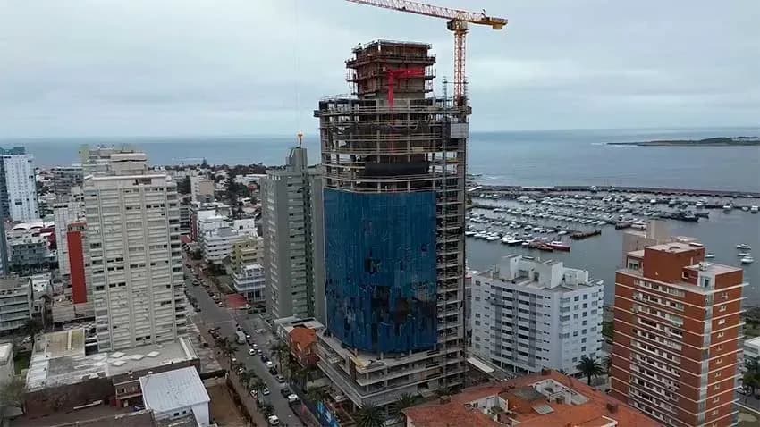 Asistencias en WTC Punta del Este — detalle estructural