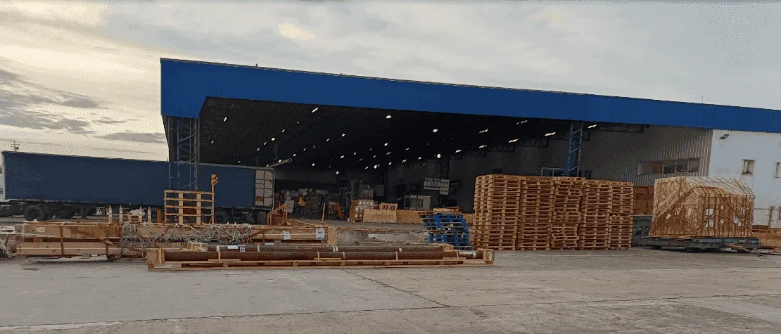 Playón de talleres en Aeropuerto de Ezeiza — detalle estructural